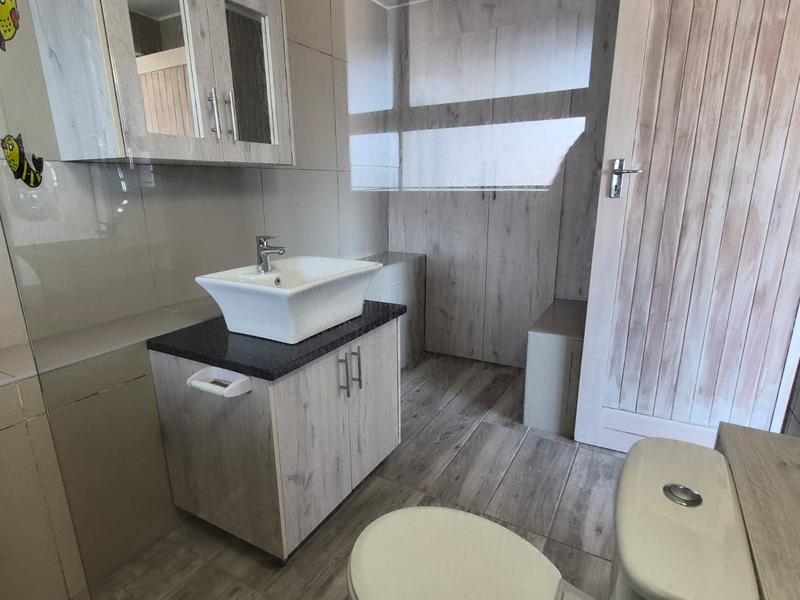 To Let 1 Bedroom Property for Rent in Dana Bay Western Cape